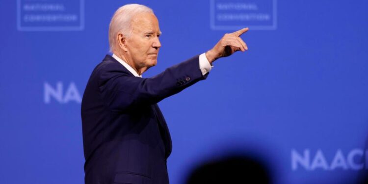 Joe Biden da positivo a COVID-19, cancela eventos