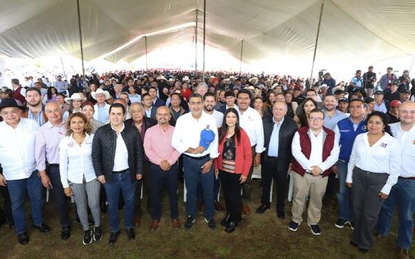 Con obra carretera y programas sociales, Sergio Salomón impulsa progreso integral en Chignahuapan