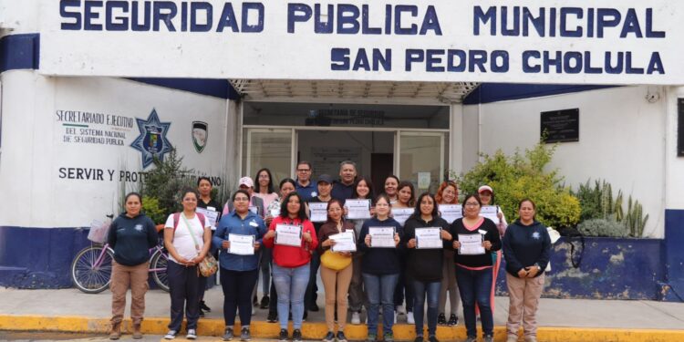 Más de 500 mujeres recibieron curso gratuito de manejo en San Pedro Cholula