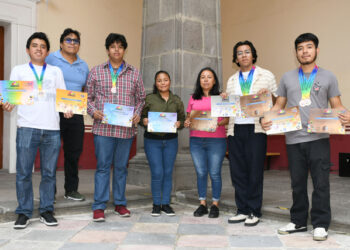 Estudiantes BUAP obtienen primeros lugares en la Olimpiada Internacional de Matemáticas de Singapur