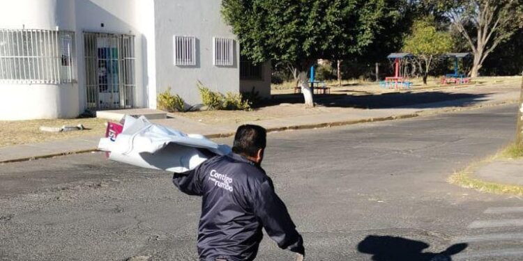 Retiran más de 6 mil anuncios irregulares en la ciudad de Puebla