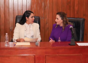 Paola Angon y Tonantzin Fernández instalan  Comisión de Transición