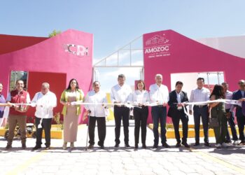 El gobernador y la presidenta honoraria del Patronato del SEDIF, Gaby Bonilla presidieron la inauguración del Centro de Rehabilitación Integral (CRI) en Amozoc