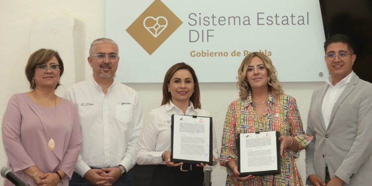 Impulsan SEDIF e IEU colaboración a favor de universitarios