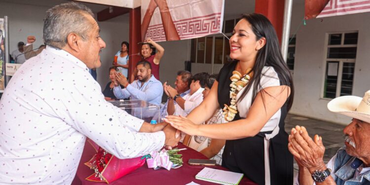 «Por primera vez, una autoridad electa regresa con el pueblo»: pobladores de San Juan Tlautla a Tonantzin Fernández