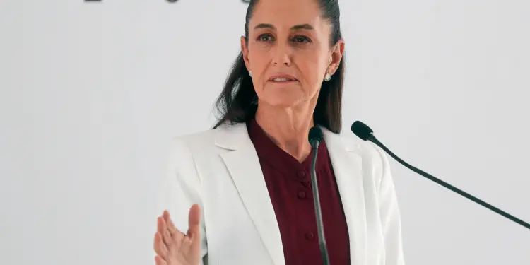 AMLO dice que Sheinbaum superará a Modi como la mandataria más popular del mundo