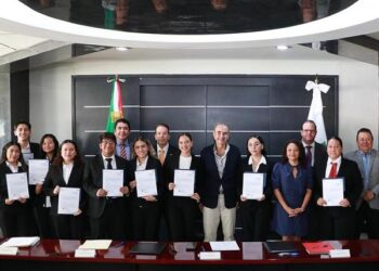 Impulsa USEP certificación a servidoras y servidores públicos para mejorar calidad en la atención