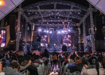 Con lleno total se presentan Los Acosta en la Feria de San Pedro Cholula