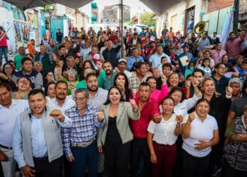 San Cristóbal Tepontla y Santa Bárbara Almoloya reconocen a Tonantzin Fernández como presidenta electa