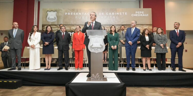 Pepe Chedraui presenta a su gabinete; advierte cero tolerancia a la corrupción