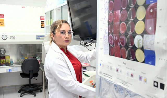 Investigadora BUAP estudia factores de virulencia en bacteria causante de diarreas infantiles