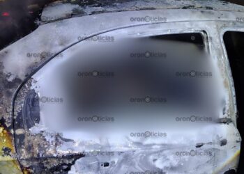 Abandonan 3 cuerpos dentro de un  automóvil calcinado en la autopista Puebla – México