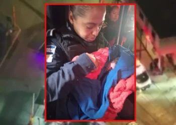 Abandonan a bebé con todo y cordón umbilical en Bosques de Amalucan