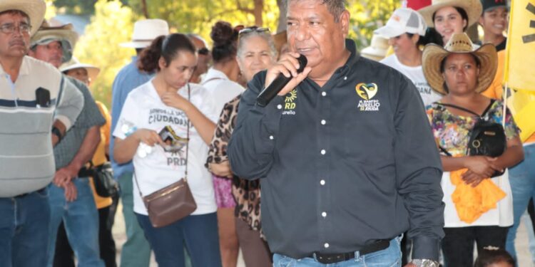 Matan al exalcalde de Cotija, Aurelio Santos
