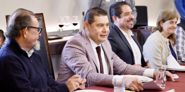 Puebla impulsará un nuevo modelo de auditoría para la transparencia en municipios: Armenta
