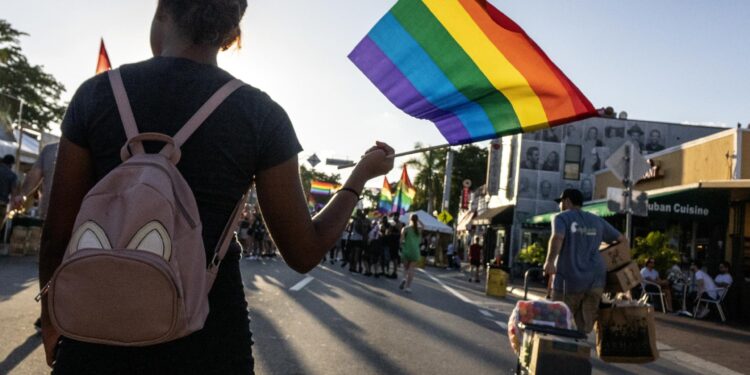 La comunidad LGBTI+ de EE.UU. afronta con miedo e incertidumbre el regreso de Donald Trump