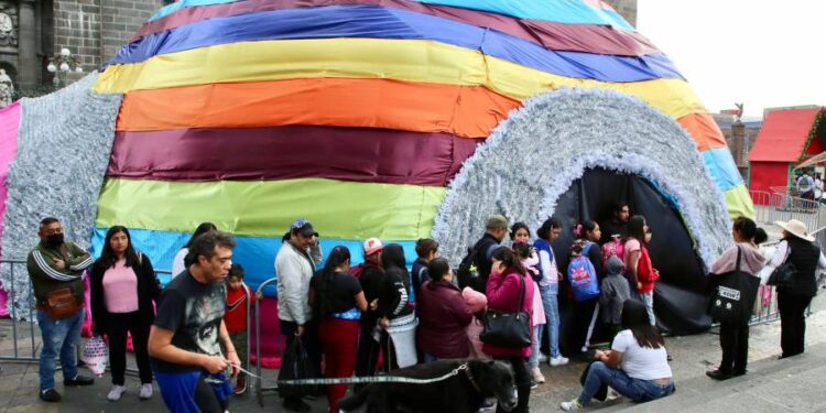 El gobierno de la ciudad realiza la Piñata Sensorial ‘Habla con Santa’