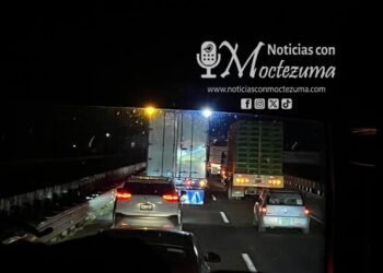 Mueren dos peregrinos durante choque múltiple en Palmarito Tochapan