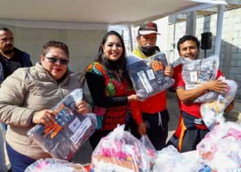 Gobierno de San Pedro Cholula entrega equipo y uniformes a trabajadores del Servicio de Limpia