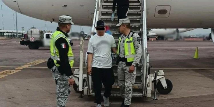 Vinculan a proceso a Mario ‘N’, sujeto que intentó desviar un vuelo de Volaris