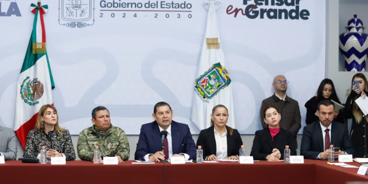Casas Violeta darán protección plena a mujeres en Puebla: Alejandro Armenta