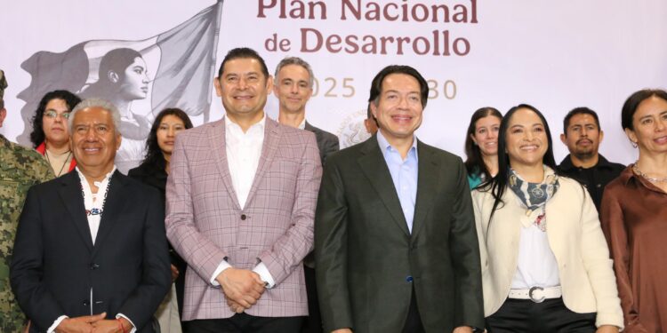 SEP y Gobierno de Puebla refuerzan diálogo con el pueblo, para formular el PND 2025-2030 y consolidar a México como potencia cultural y económica