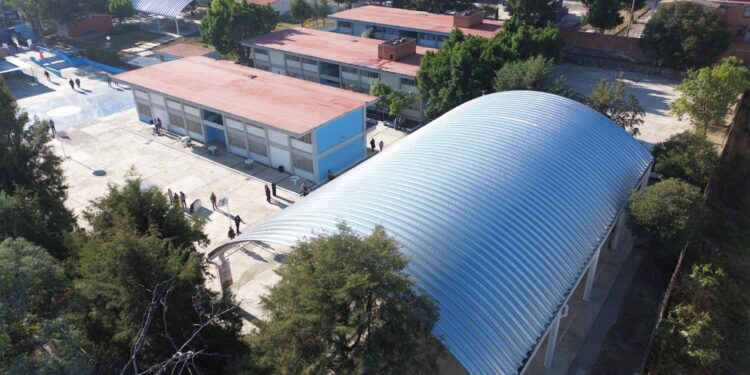 Entrega Pepe Chedraui infraestructura educativa al sur de la capital