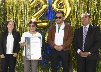 Estación de Servicio Universitaria recibe la certificación internacional bajo la norma ISO 9001-2015