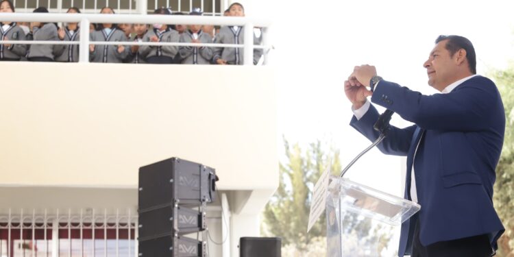 Bienestar y Educación coordinan esfuerzos para rehabilitar sanitarios escolares