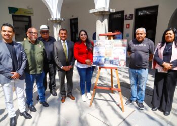 Exposición «Mexicanos en Nueva York» en la presidencia municipal de San Pedro Cholula