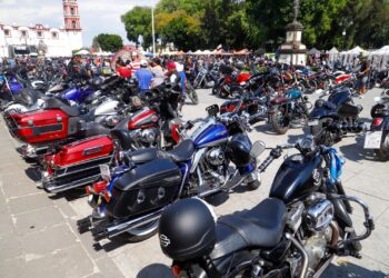 Más de 2 mil motociclistas se dieron cita en la Plaza de la Concordia en San Pedro Cholula
