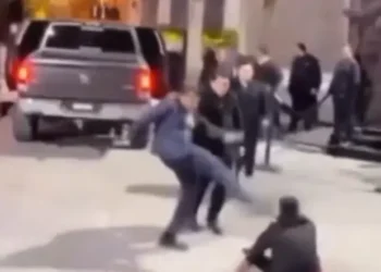 Denuncian brutal agresión de guardias de seguridad en antro Mallet de Angelópolis