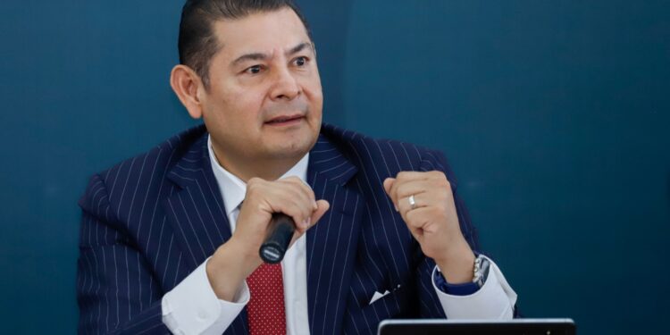 «No hay negociación con el gobierno cuando hay actos delictivos», advirtió Armenta;  su gobierno  no negociará la liberación de los hermanos González Vyeira