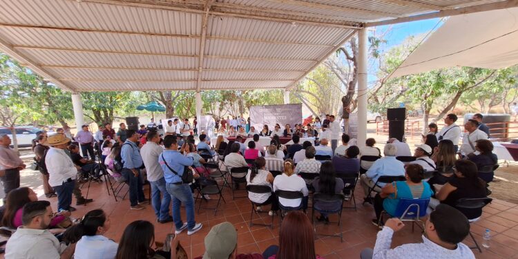 Realiza Congreso del Estado Foro Migrante en Acatlán de Osorio
