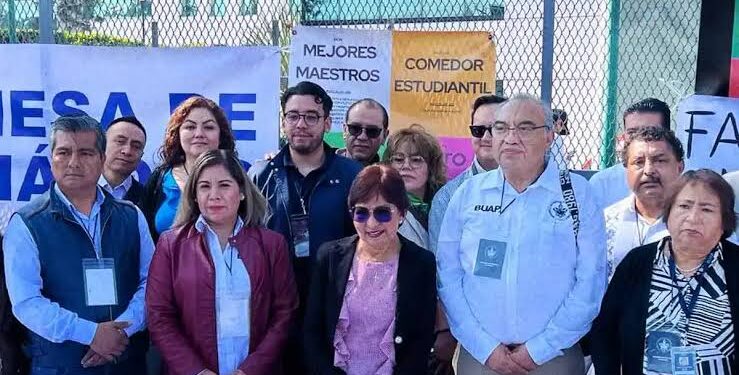 Lilia Cedillo encabeza mesas de diálogo con estudiantes en Ciudad Universitaria