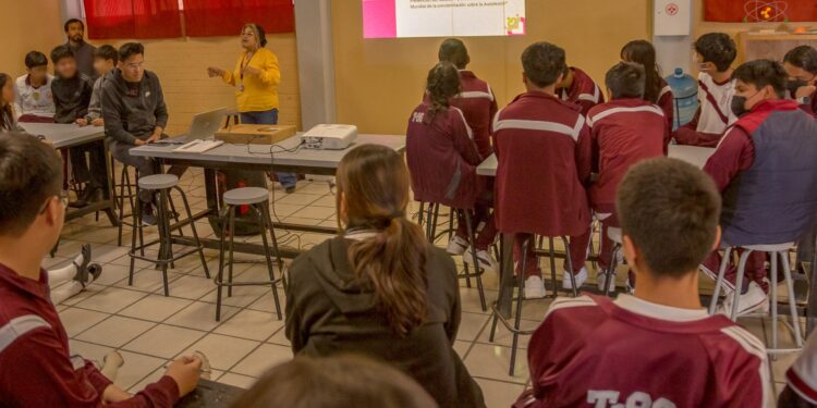 Imparte DIF Puebla Capital plática sobre Prevención del Cutting” en las escuelas