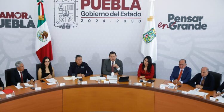 Gobierno de Puebla trabaja en macro proyectos prioritarios con presidenta Sheinbaum