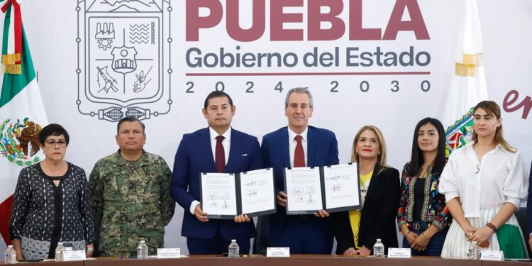 Ningúna organización se podrá adeñuar de los espacios públicos que son para el disfrute de las y los poblanos: Armenta