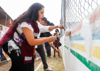 Tonantzin Fernández, en coordinación con el Gobierno del Estado, fortalece la participación ciudadana con faenas comunitarias en juntas auxiliares de Cholula
