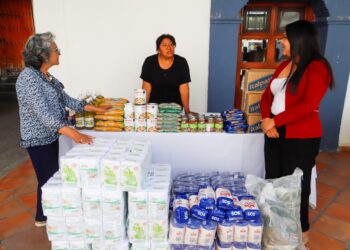Entrega Gobierno de Cholula y DIF Municipal insumos para desayunos escolares