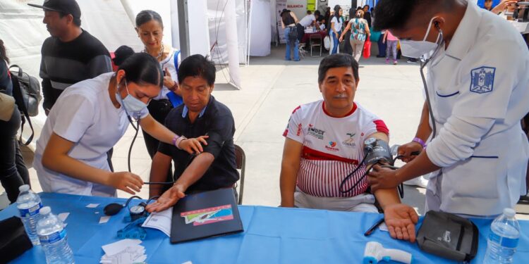 Tonantzin Fernández y Carlos Pacheco unen esfuerzos por la salud de Cholula con el respaldo del gobernador Armenta