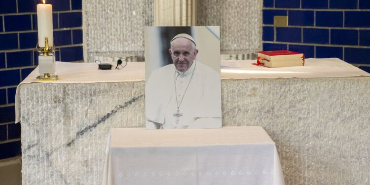 IBERO Puebla da el último adiós al papa Francisco