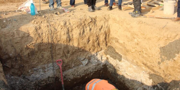 Supervisan David Aysa y Dulce Rivera construcción del Mercado San Ramón