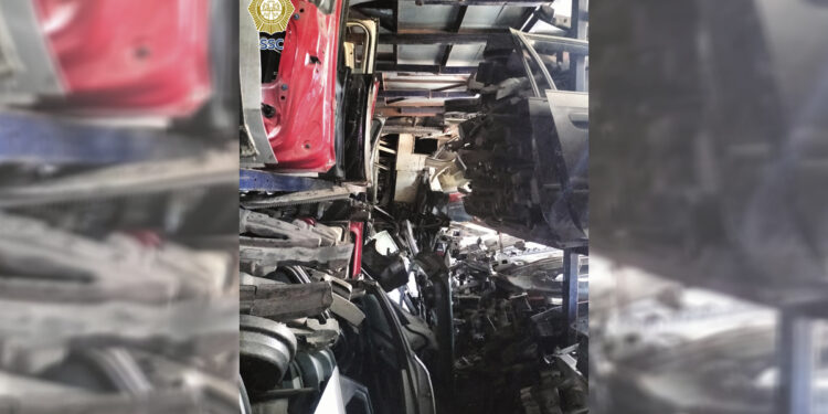 Aseguran 40 toneladas de autopartes en Iztapalapa