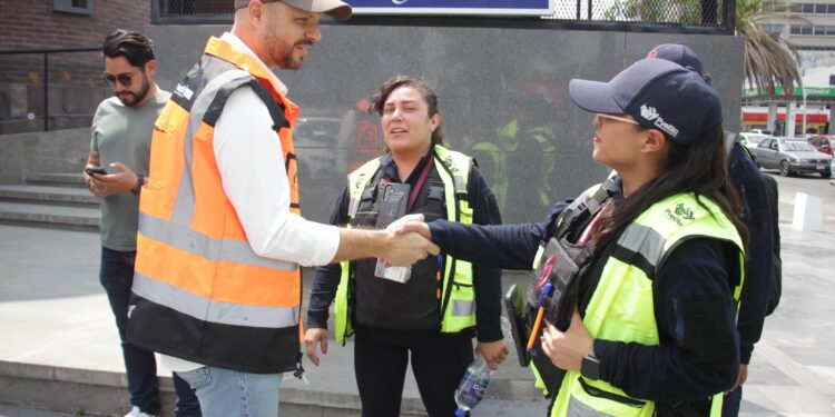Gobierno Municipal supervisa el Programa Estaciónate Aquí en el corredor Juárez – Santiago