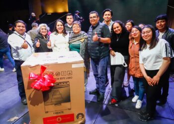 Tonantzin Fernández celebra a lo grande a las mamás cholultecas con la Fiesta Magnífica