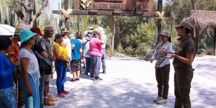IMDP y Africam Safari ofrecen recorrido sensorial a deportistas con discapacidad visual