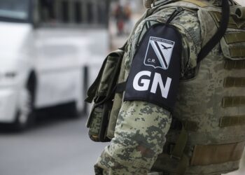 Detienen a 11 elementos de la GN por robo de combustible a Pemex