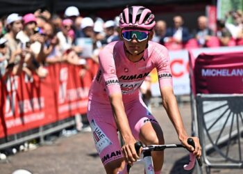 Del Toro, imparable: conserva la maglia rosa en el cierre de la etapa 19 del Giro