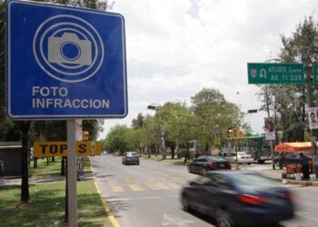 Más de 70 cámaras de fotomultas serán instaladas en vías estratégicas como Vía Atlixcáyotl y Periférico Ecológico